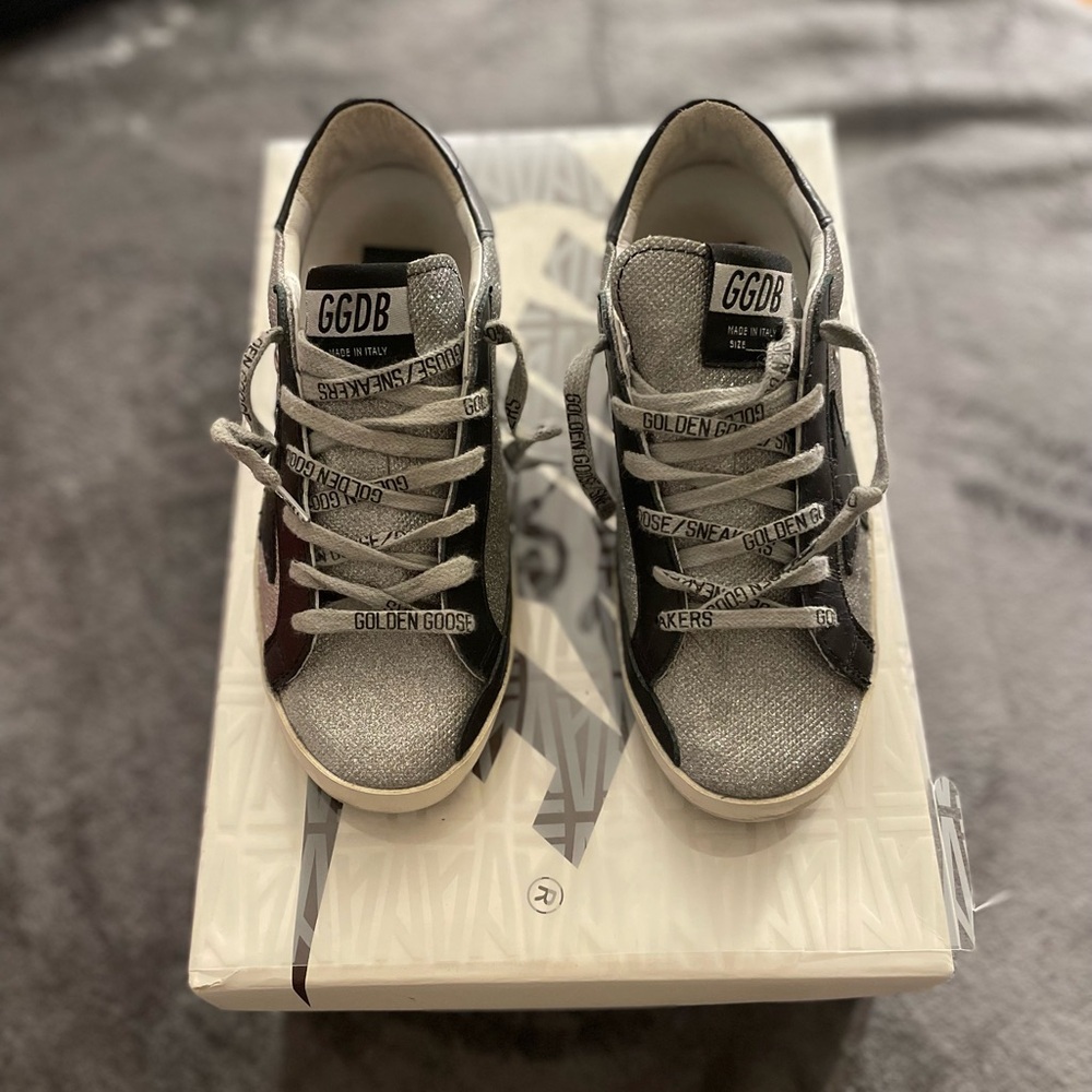 Golden Goose Shoes Superstar Silver Glitter Sneakers with Black Star - Picture 4 of 13
